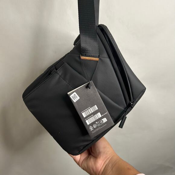 DJI AVATAR 2 Genuine Shoulder Bag Case - Picture 2 of 5